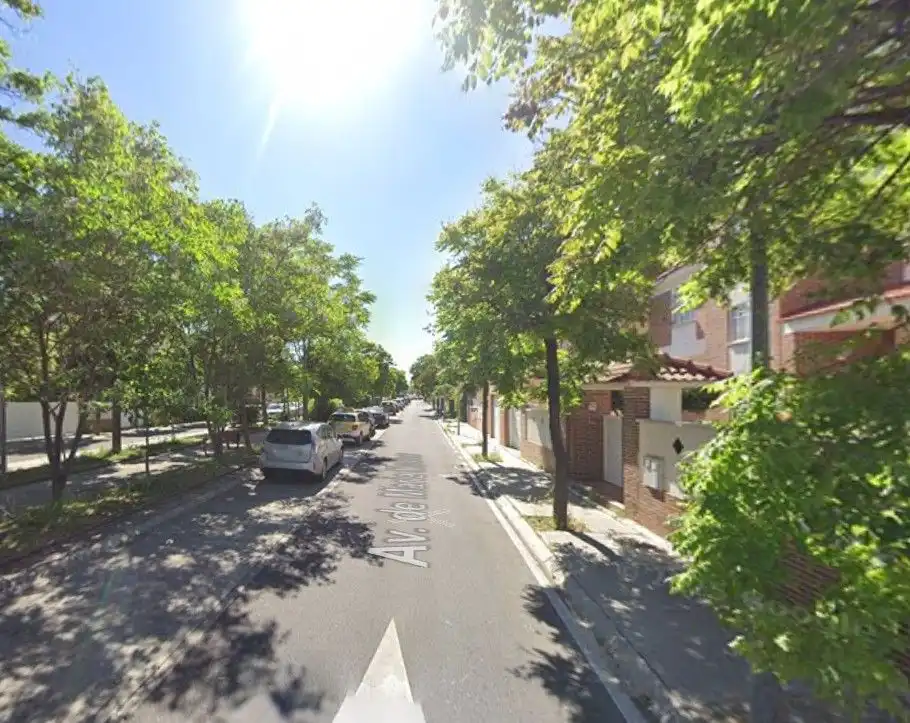 Vista exterior de Casa adosada en venta en Leganés