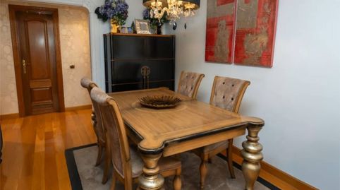 Foto 5 de Piso en venta en Calle Nueve de Mayo, Salesas - Foncalada - Campoamor, Oviedo