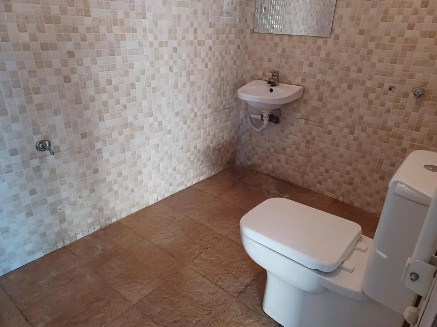 Bany de Local de lloguer en Castellón de la Plana / Castelló de la Plana