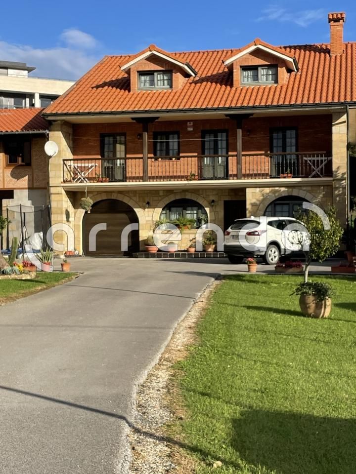 Parking of House or chalet for sale in Miengo  with Private garden