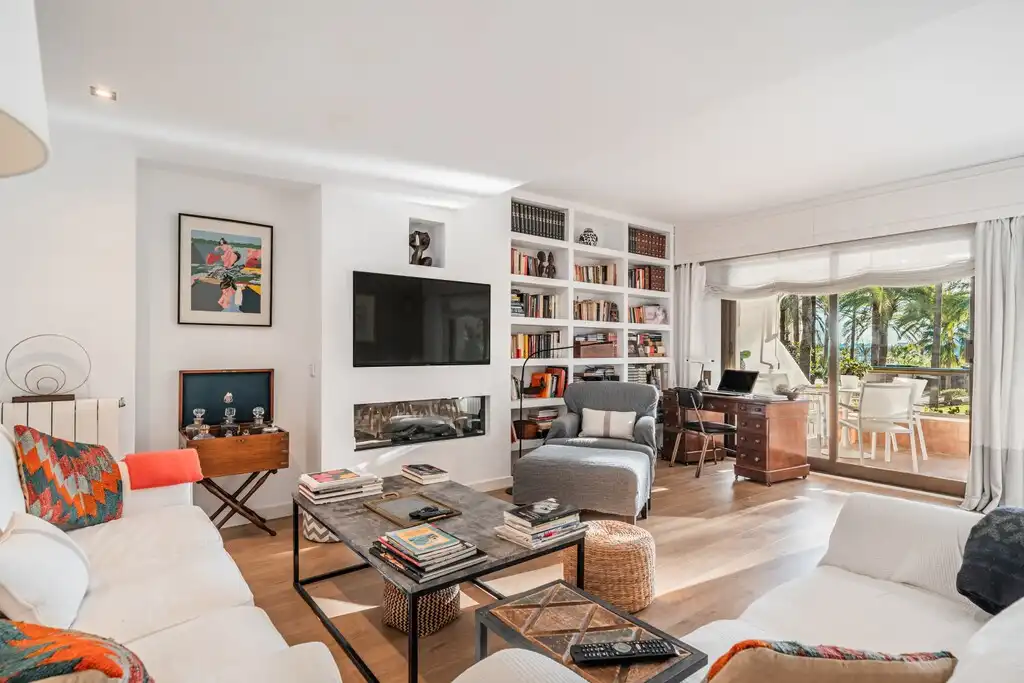 Sala d'estar de Dúplex en venda en  Palma de Mallorca amb Calefacció, Jardí privat i Terrassa