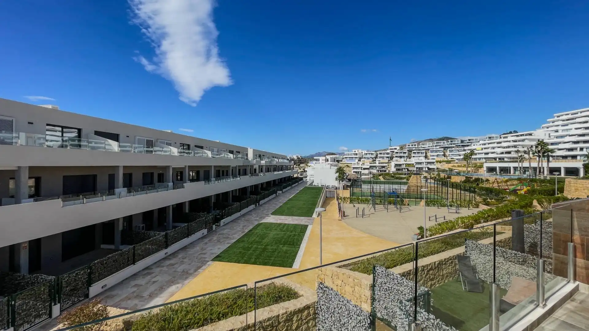 Vista exterior de Dúplex en venta en Finestrat con Aire acondicionado, Terraza y Amueblado