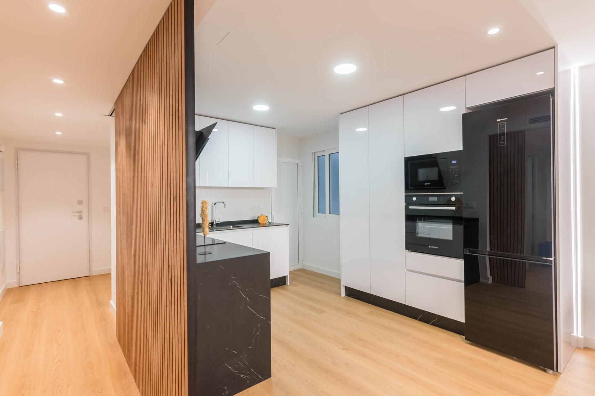 Kitchen of Flat for sale in  Murcia Capital  with Air Conditioner, Heating and Alarm