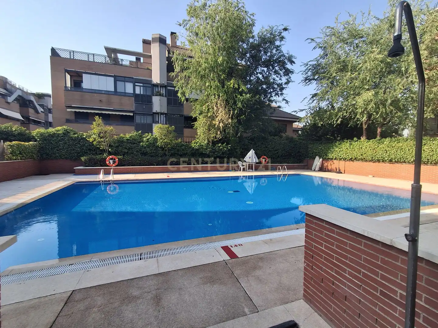 Piscina de Dúplex de lloguer en Pozuelo de Alarcón amb Aire condicionat, Forn i Rentadora