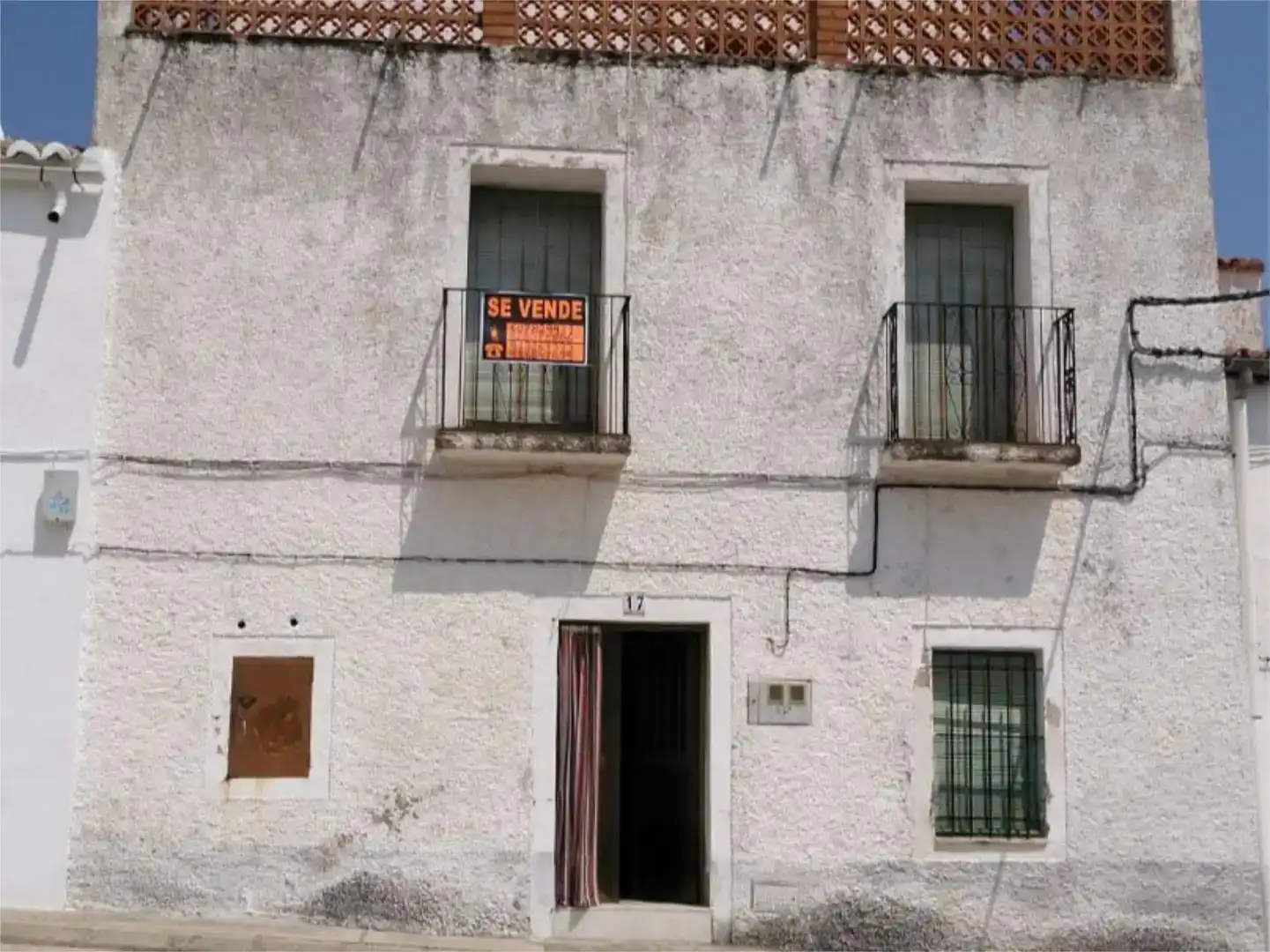 Vista exterior de Casa adosada en venta en Membrío con Amueblado