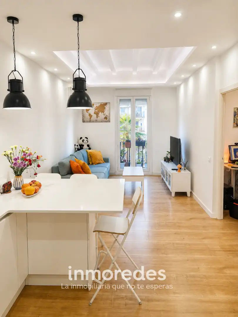 Pis amb terrassa en venda a Avinguda de Mistral, imagen 2