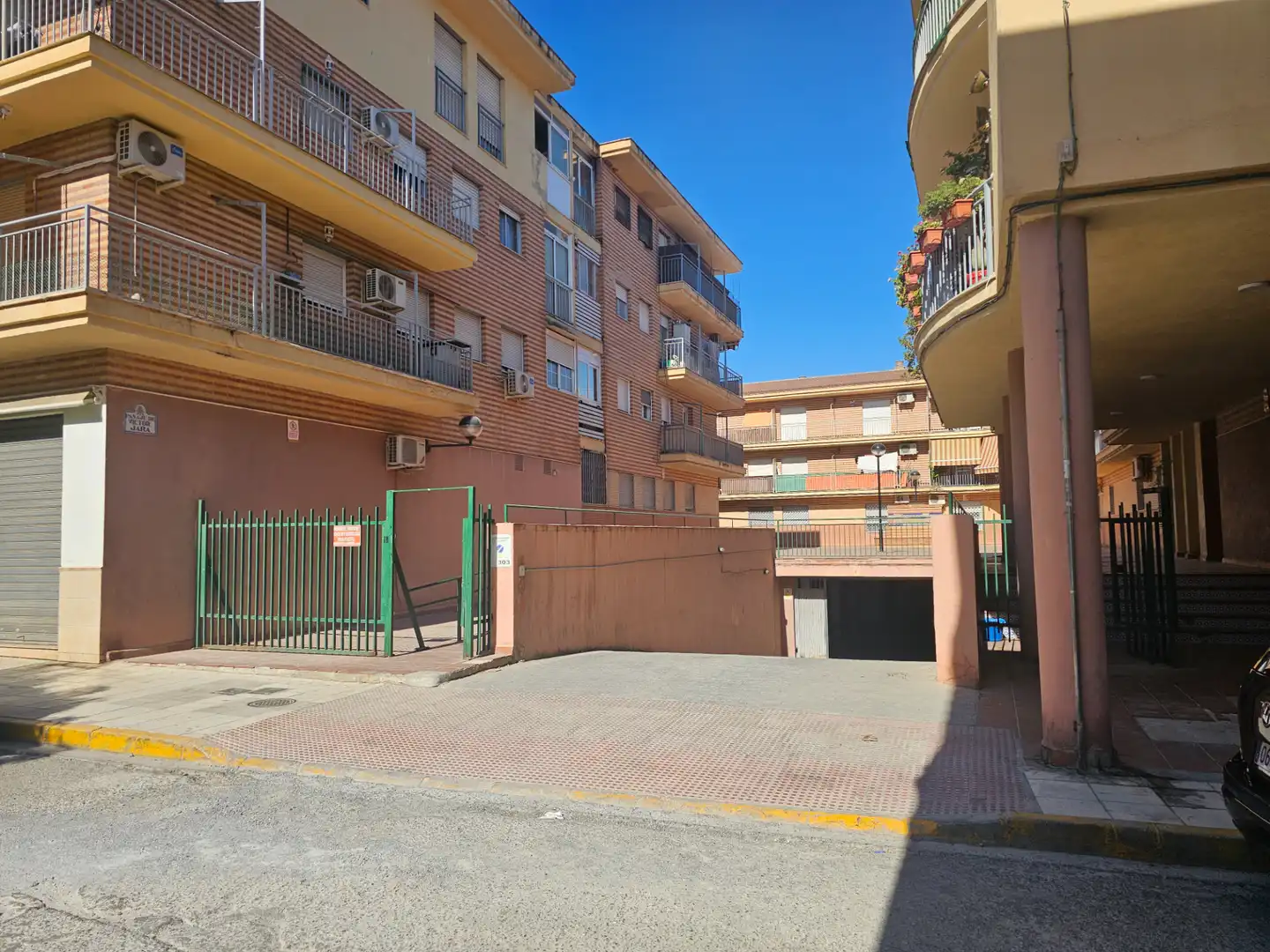 Aparcament de Pis en venda en Santa Fe amb Terrassa i Balcó