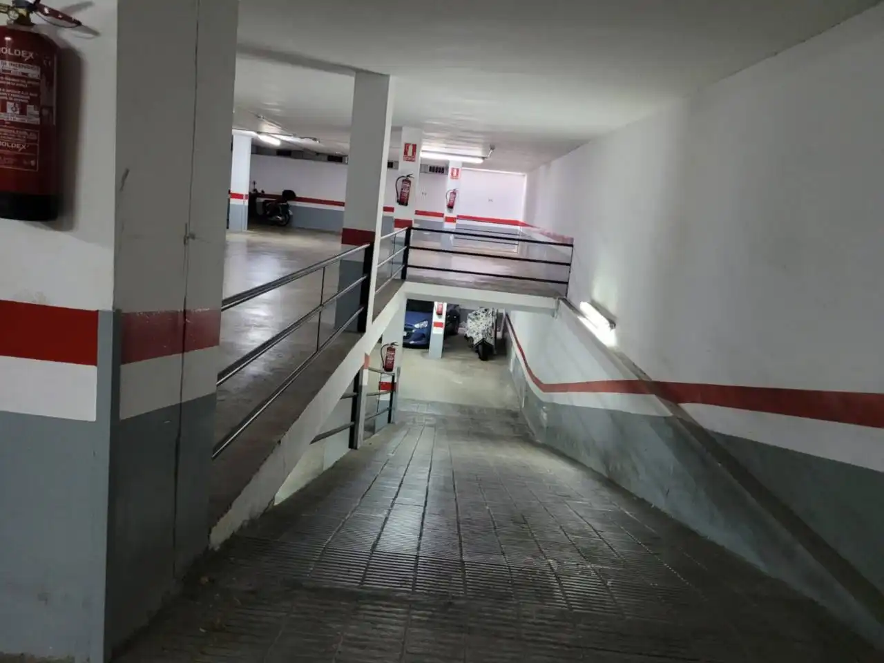 Einzelparkplatz zur Miete in Calle Calderon, imagen 3