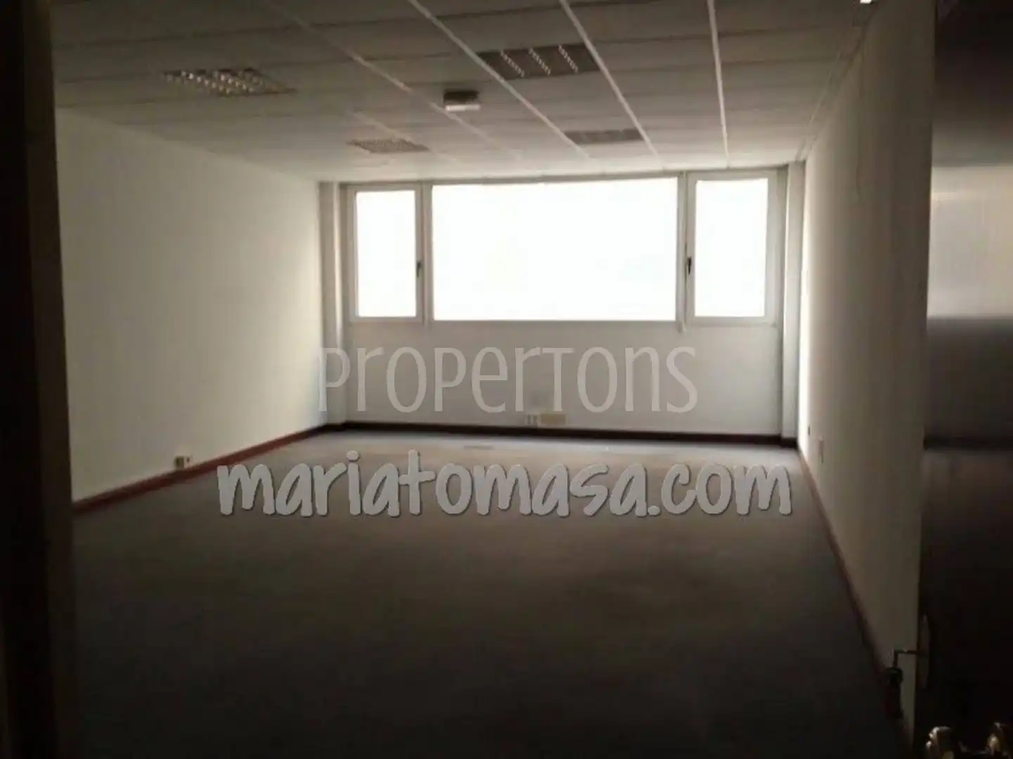Office space for sale in Pozokoetxe