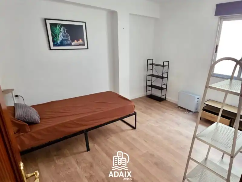 Habitación de Piso de alquiler en Sagunto / Sagunt con Aire acondicionado, Calefacción y Amueblado