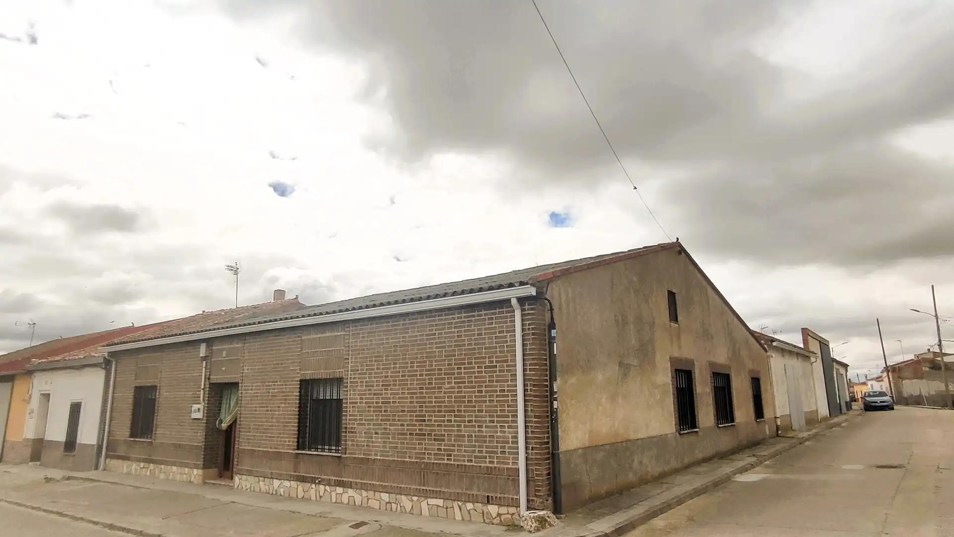 Exterior view of Houses for sale in Lomoviejo  with Storage room, Furnished and Oven