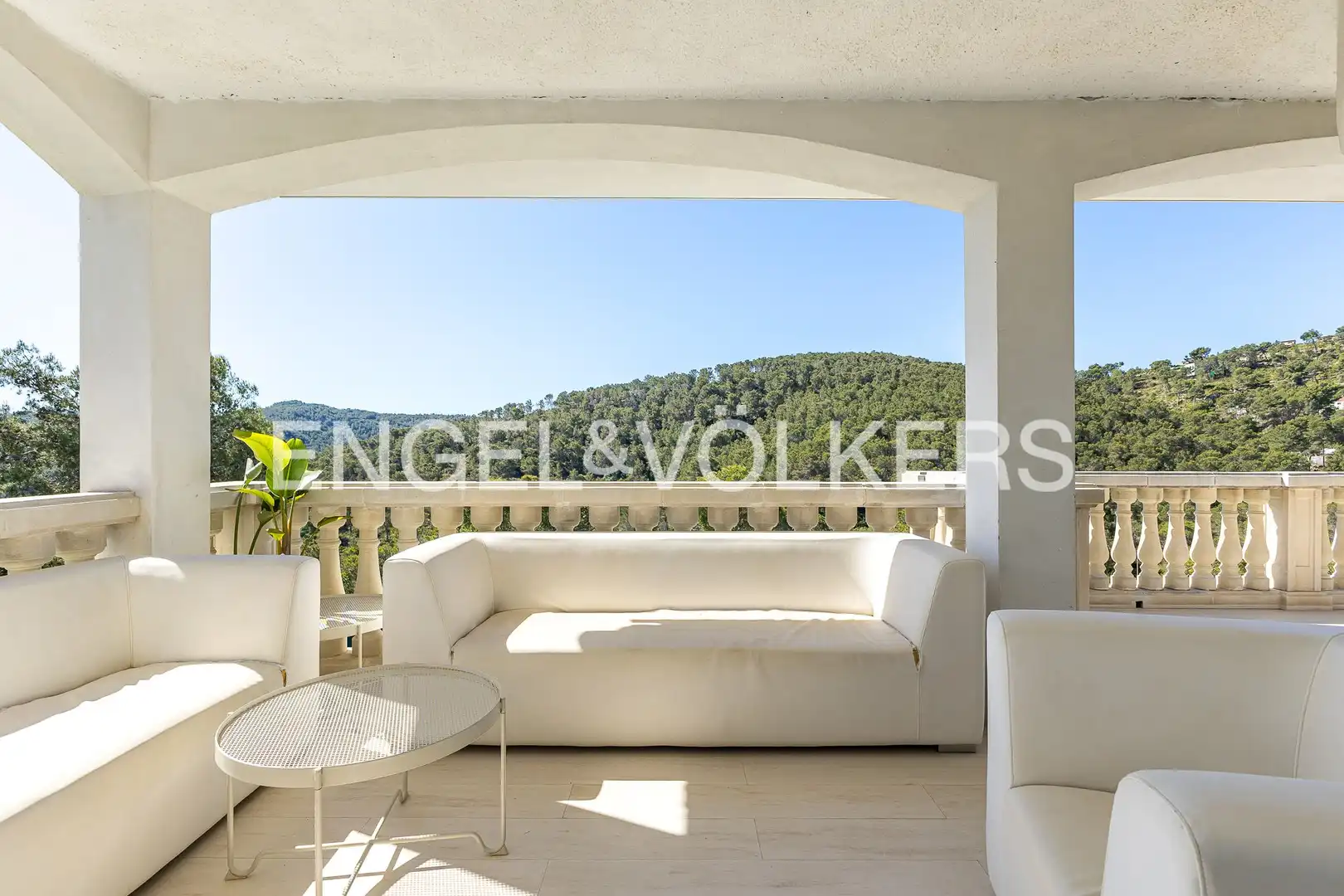 Terrassa de Casa o xalet en venda en Sant Pere de Ribes amb Aire condicionat, Calefacció i Jardí privat