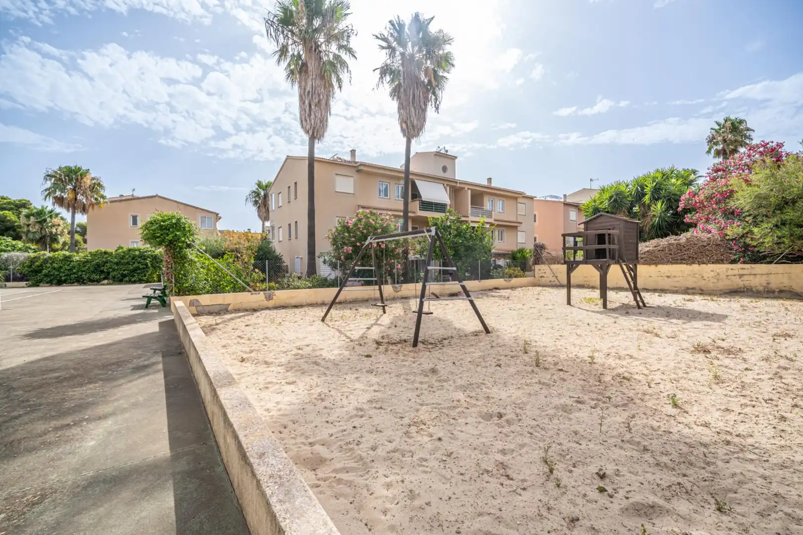 Vista exterior de Planta baja en venta en Sant Llorenç des Cardassar con Aire acondicionado, Calefacción y Jardín privado