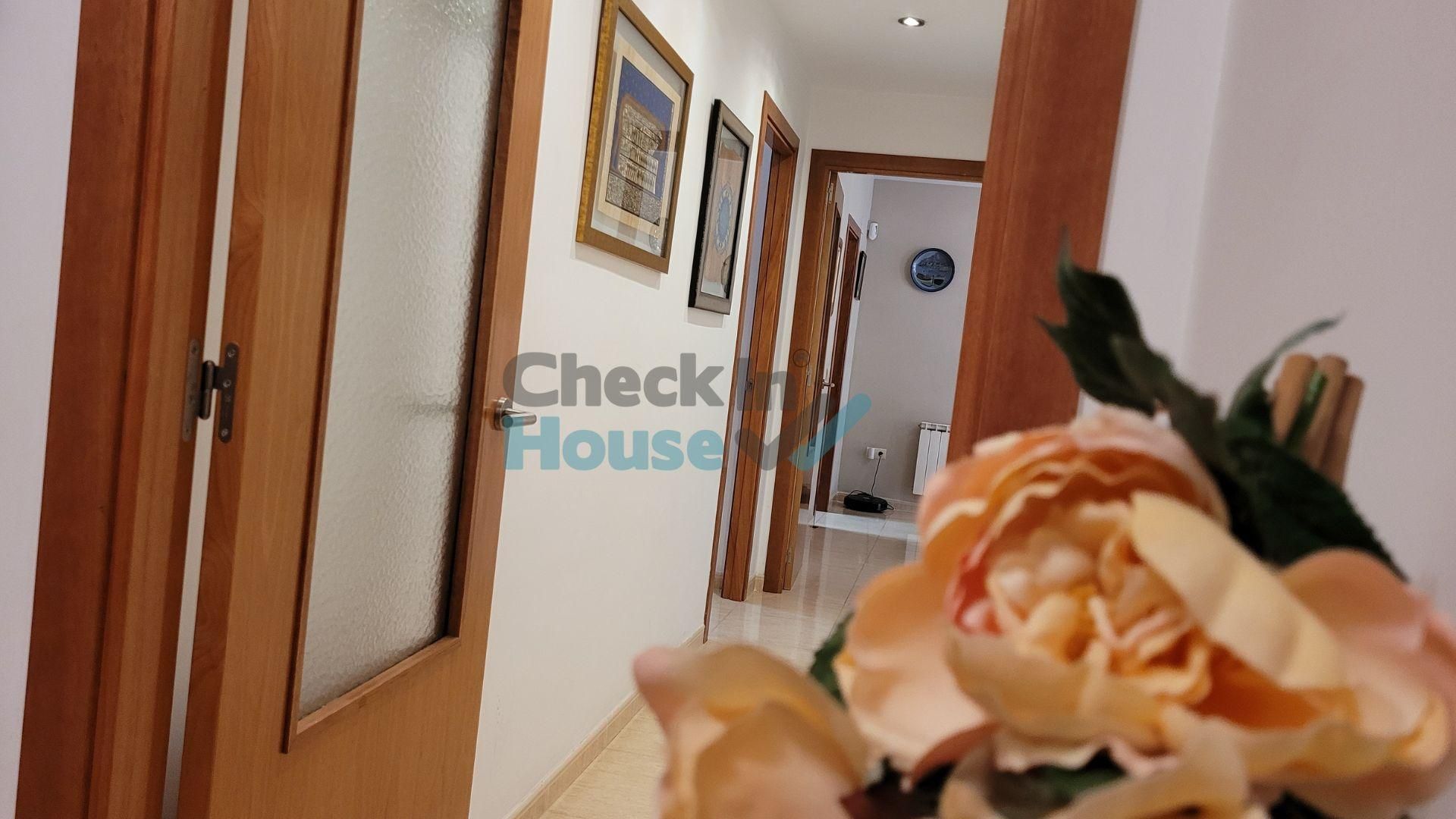 Apartament de lloguer a de l'Algavira, Eixample