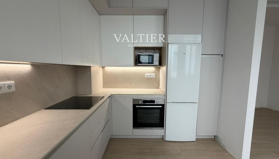 Piso de alquiler en Gran Vía, Universidad - Malasaña - Imagen 2