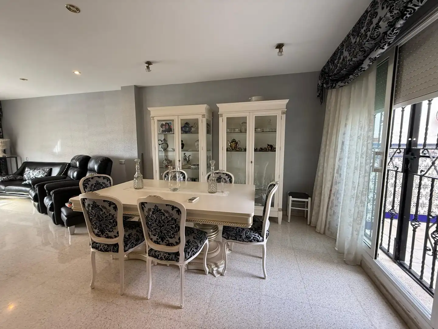 Esszimmer von Haus oder Chalet zum Verkauf in Santa Coloma de Gramenet mit Klimaanlage, Heizung und Terrasse