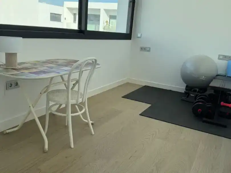 Comedor de Piso en venta en Dos Hermanas con Aire acondicionado, Piscina y Balcón