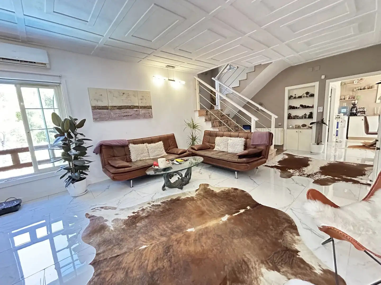 Wohnzimmer von Haus oder Chalet zum Verkauf in Cervelló mit Klimaanlage, Privatgarten und Schwimmbad