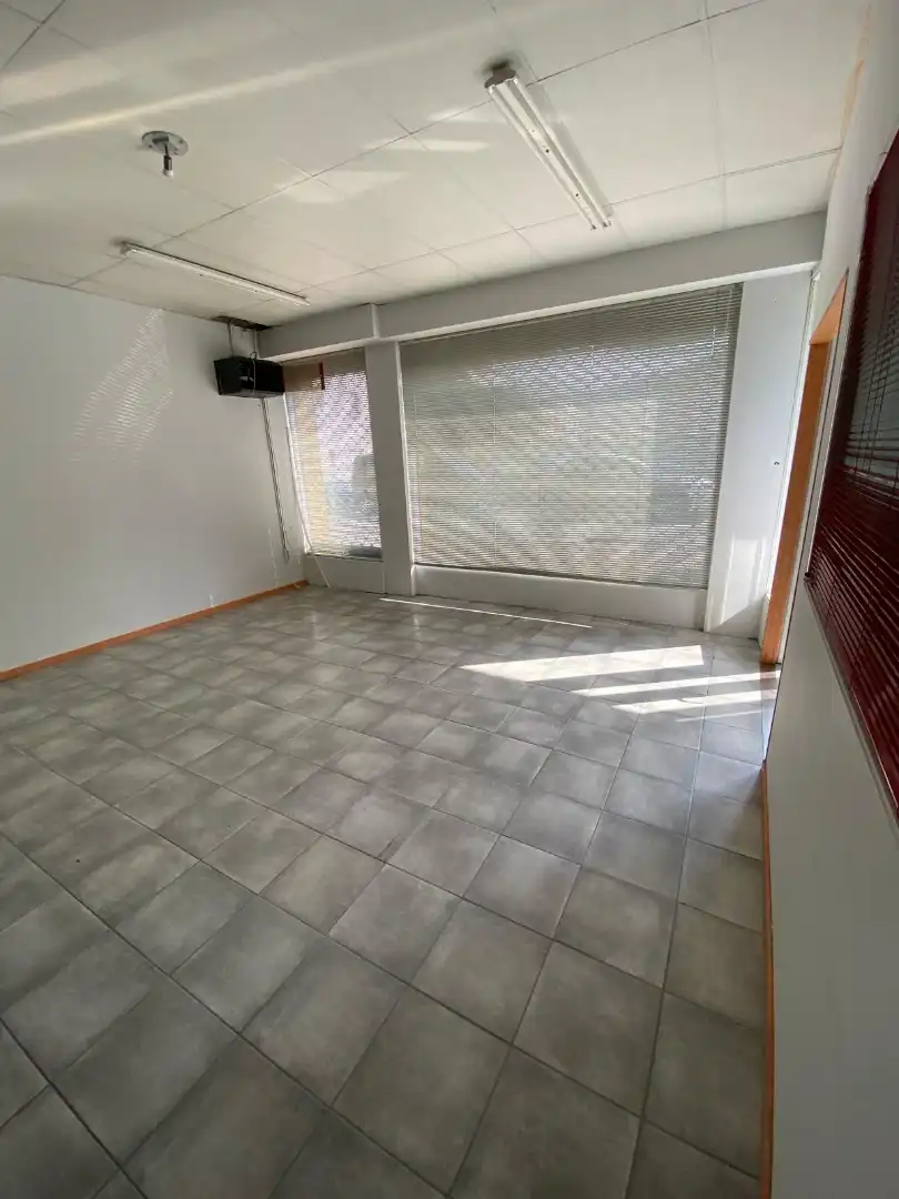 Business premises for sale in Carrer de les Lloses