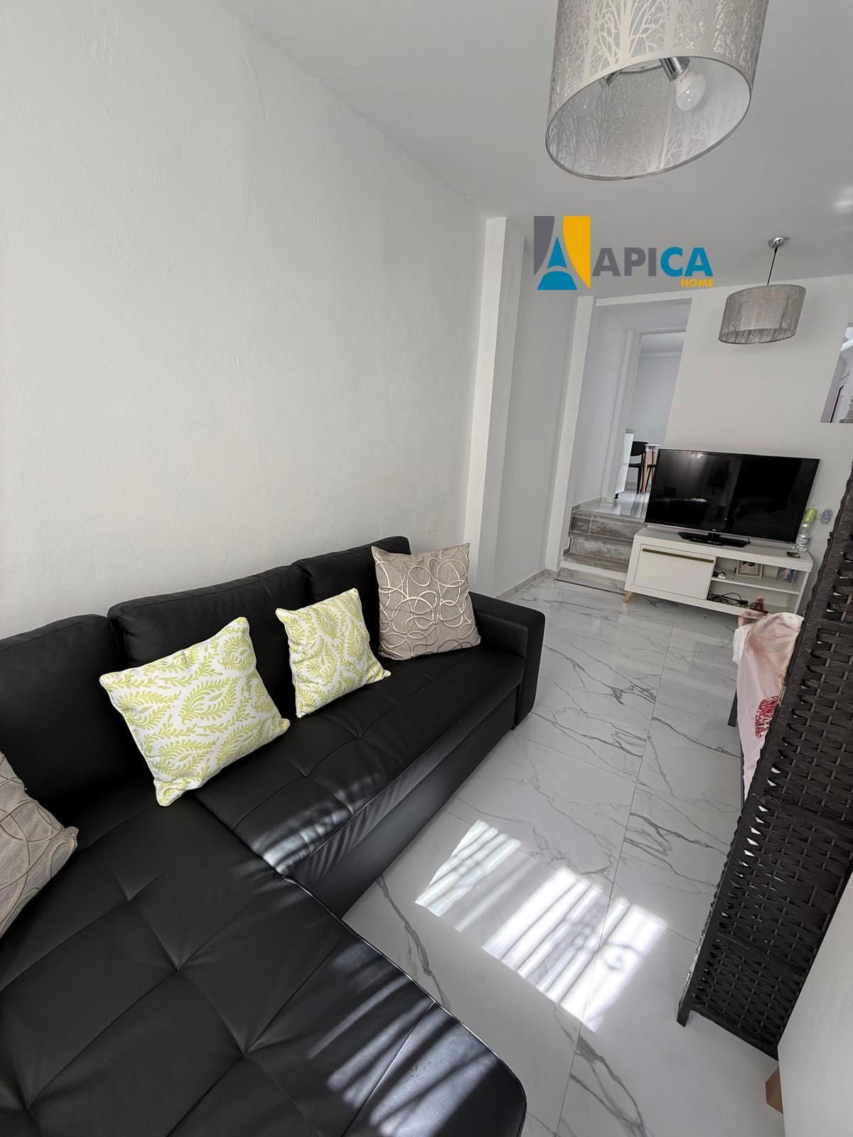 Sala de estar de Casa adosada en venta en Algeciras con Amueblado