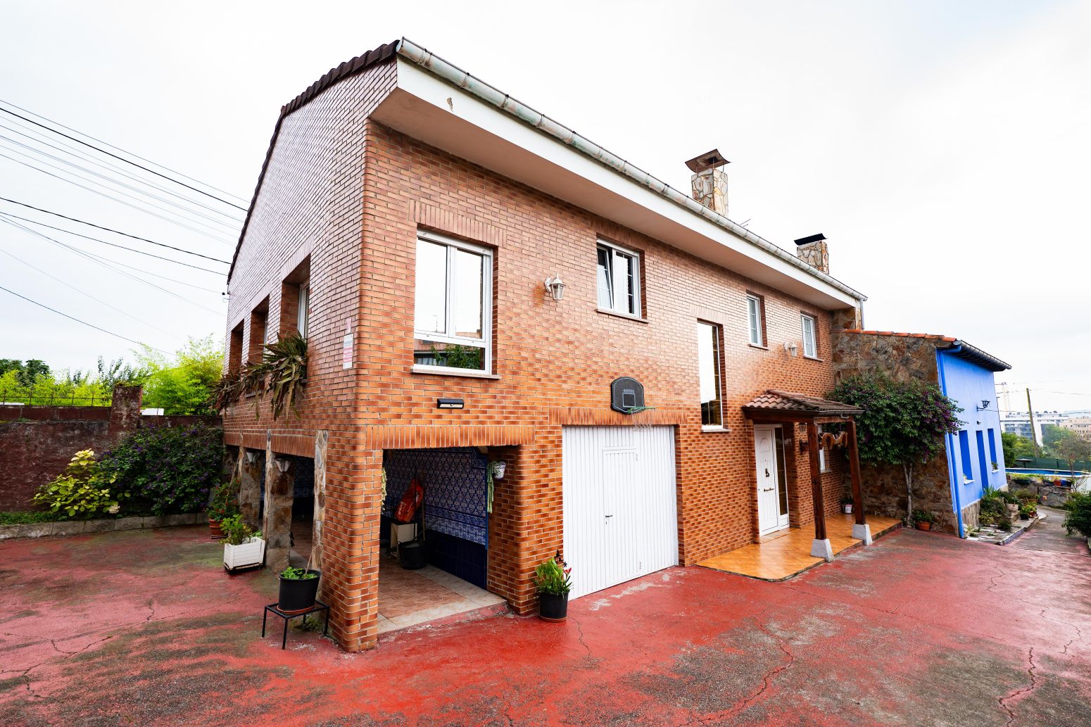 Exterior view of House or chalet for sale in Gijón   with Heating, Private garden and Parquet flooring