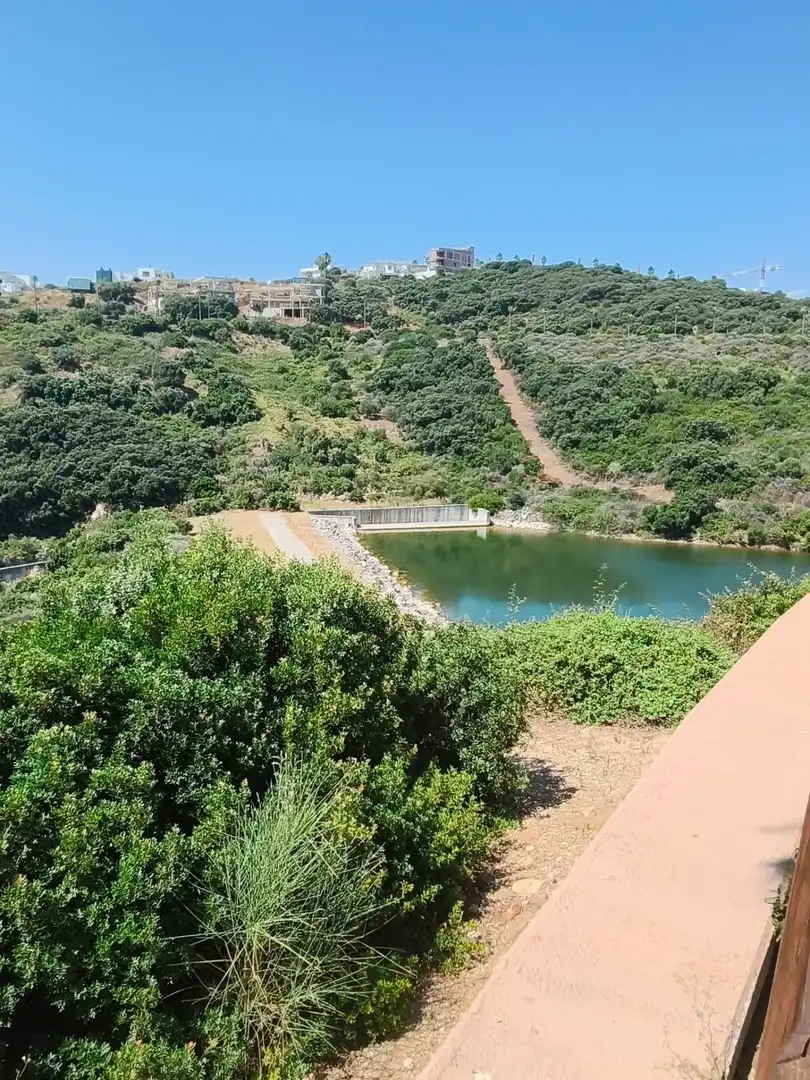 Vista exterior de Àtic en venda en La Alcaidesa amb Terrassa, Moblat i Piscina comunitària