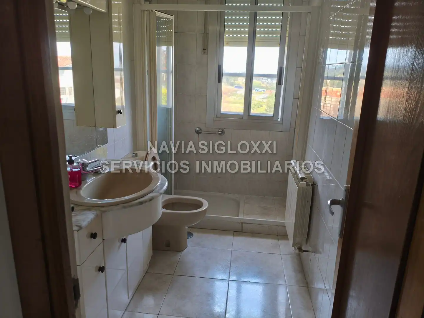 Bathroom of Houses for sale in Vigo   with Heating, Private garden and Washing machine