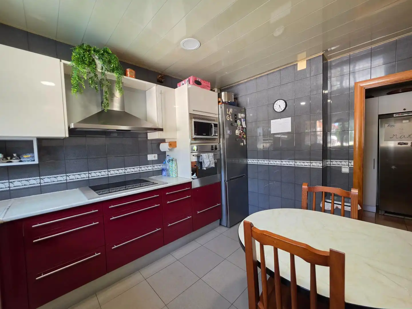 Cocina de Casa adosada en venta en Sant Pere de Ribes con Aire acondicionado, Calefacción y Piscina