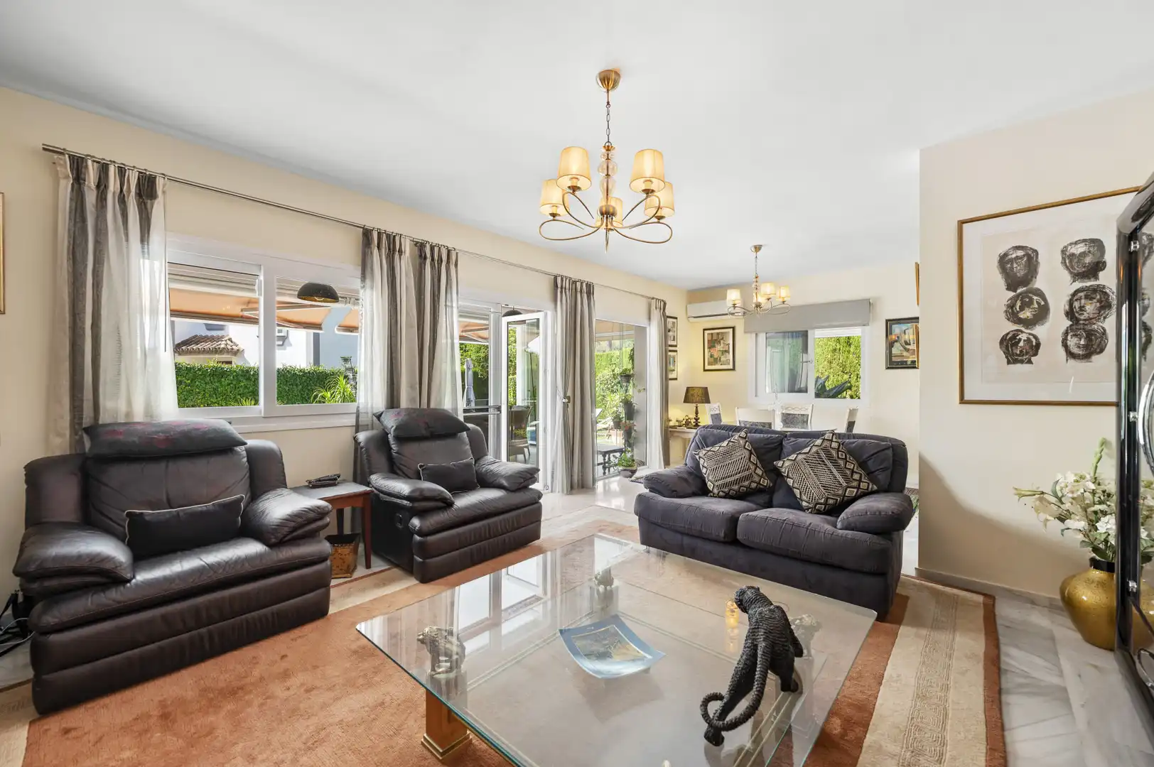 Sala de estar de Casa o chalet en venta en Mijas con Aire acondicionado, Jardín privado y Terraza