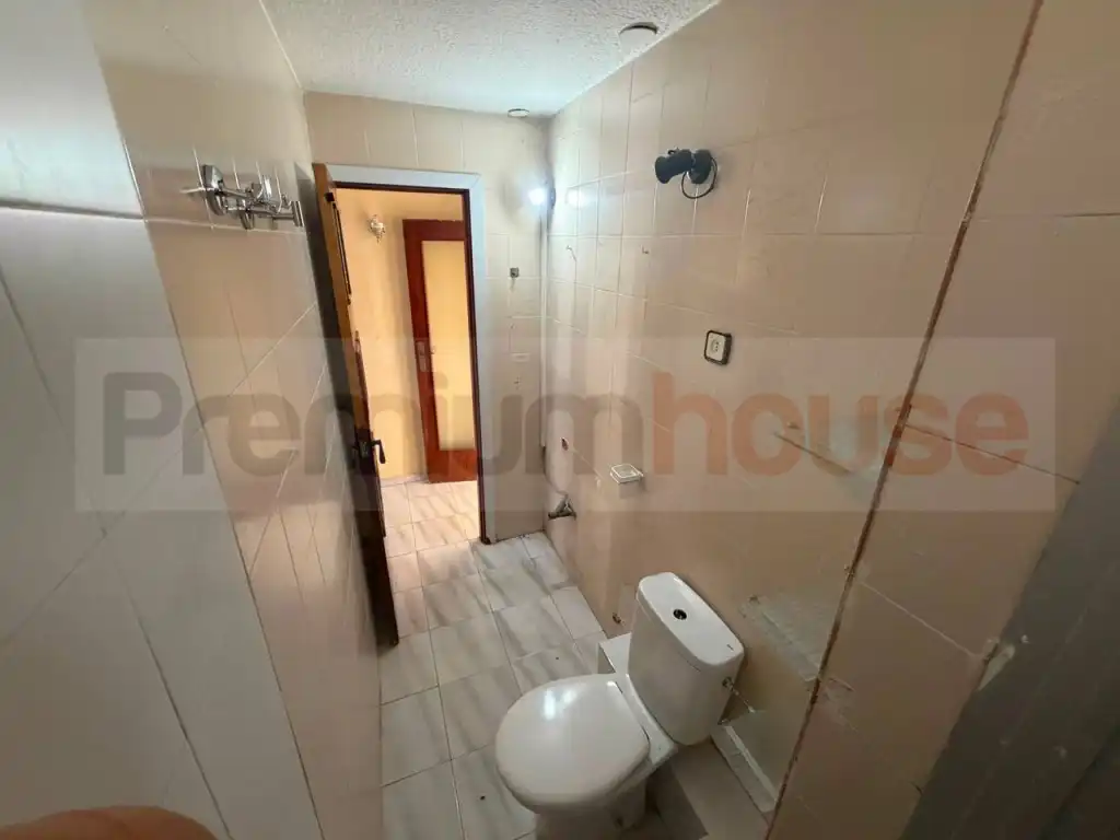 Baño de Piso en venta en L'Hospitalet de Llobregat
