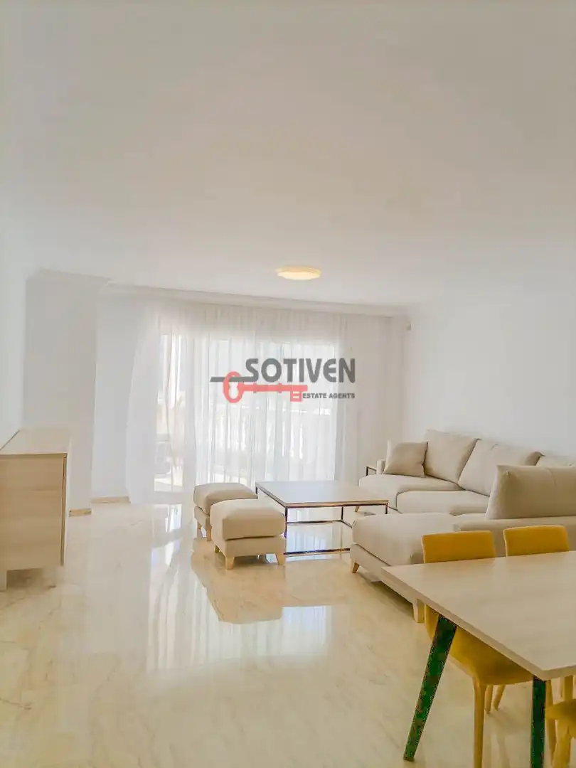 Sala de estar de Apartamento de alquiler en Acantilados de Los Gigantes