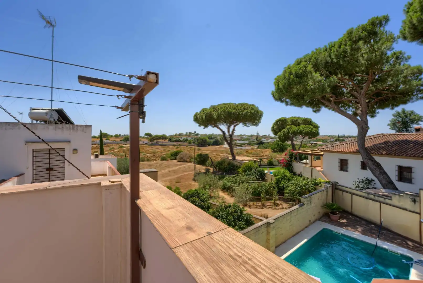 Jardí de Casa o xalet en venda en Alcalá de Guadaira amb Aire condicionat, Calefacció i Jardí privat