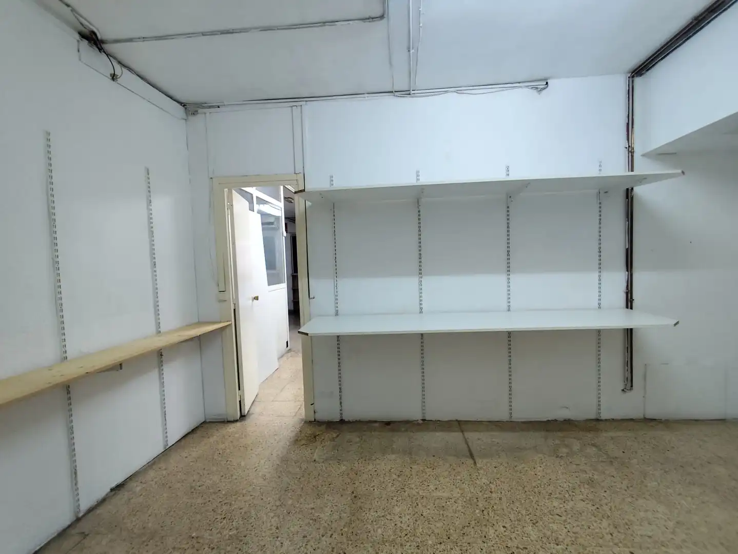 Commercial properties for sale in Barcelona  with Air Conditioner