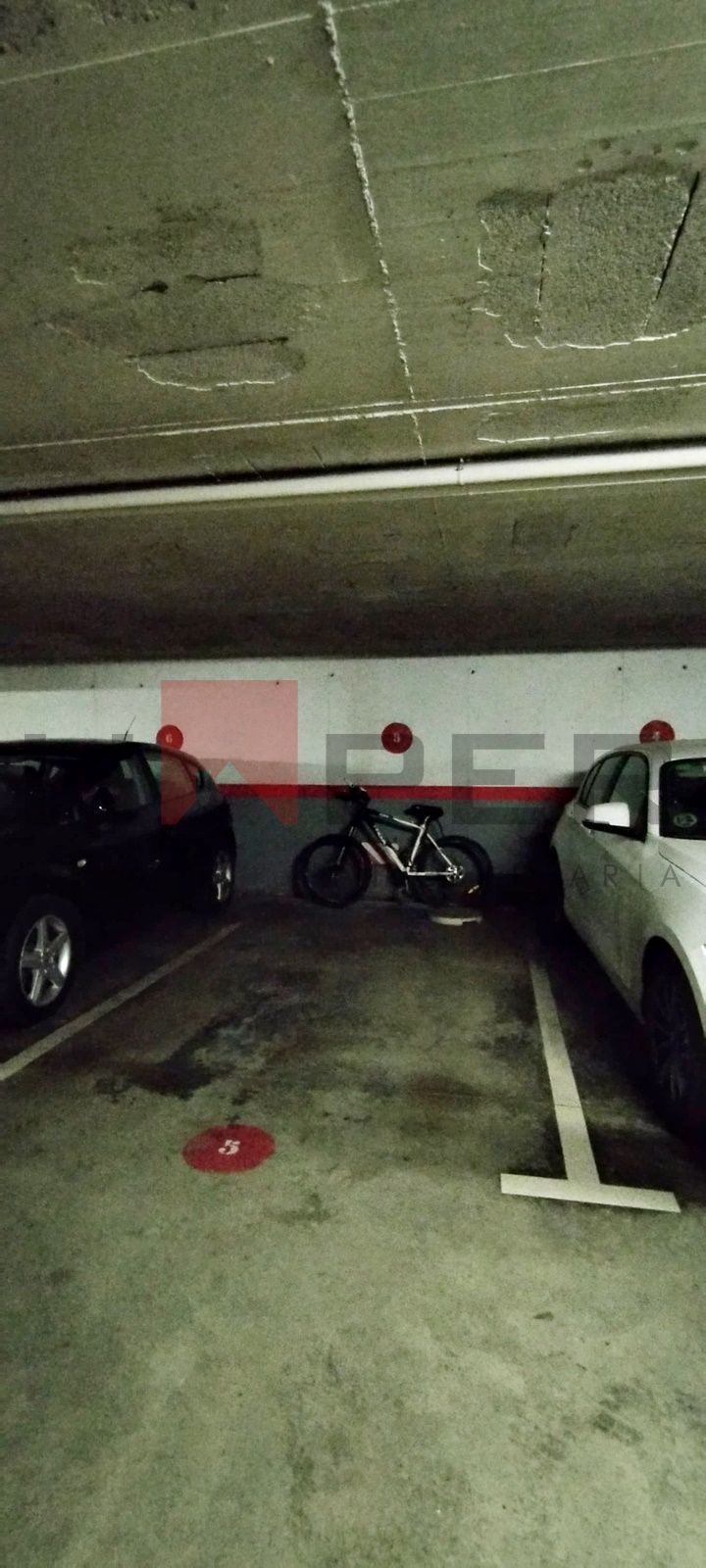 Aparcament de Garatge en venda en El Prat de Llobregat