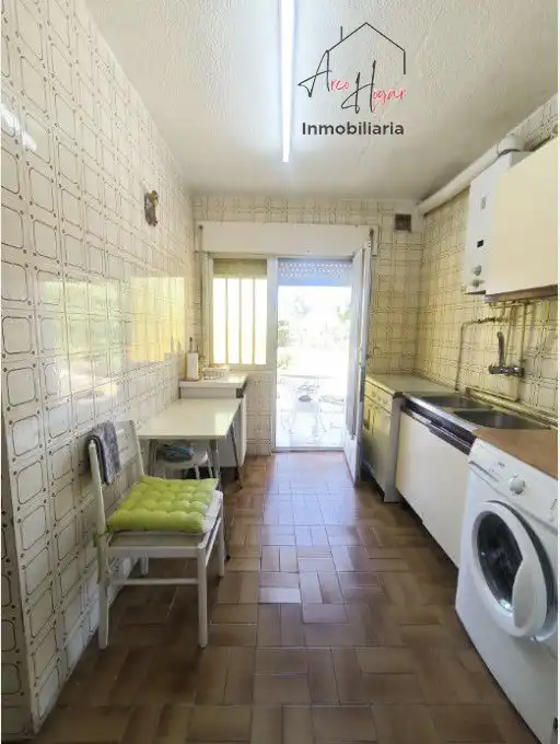 Cocina de Casa o chalet en venta en Calvarrasa de Abajo con Calefacción, Terraza y Trastero