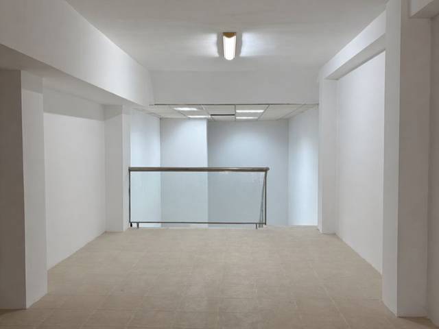 Local comercial en Alquiler en Calle Montes de Oca, 16 en Perchel Norte