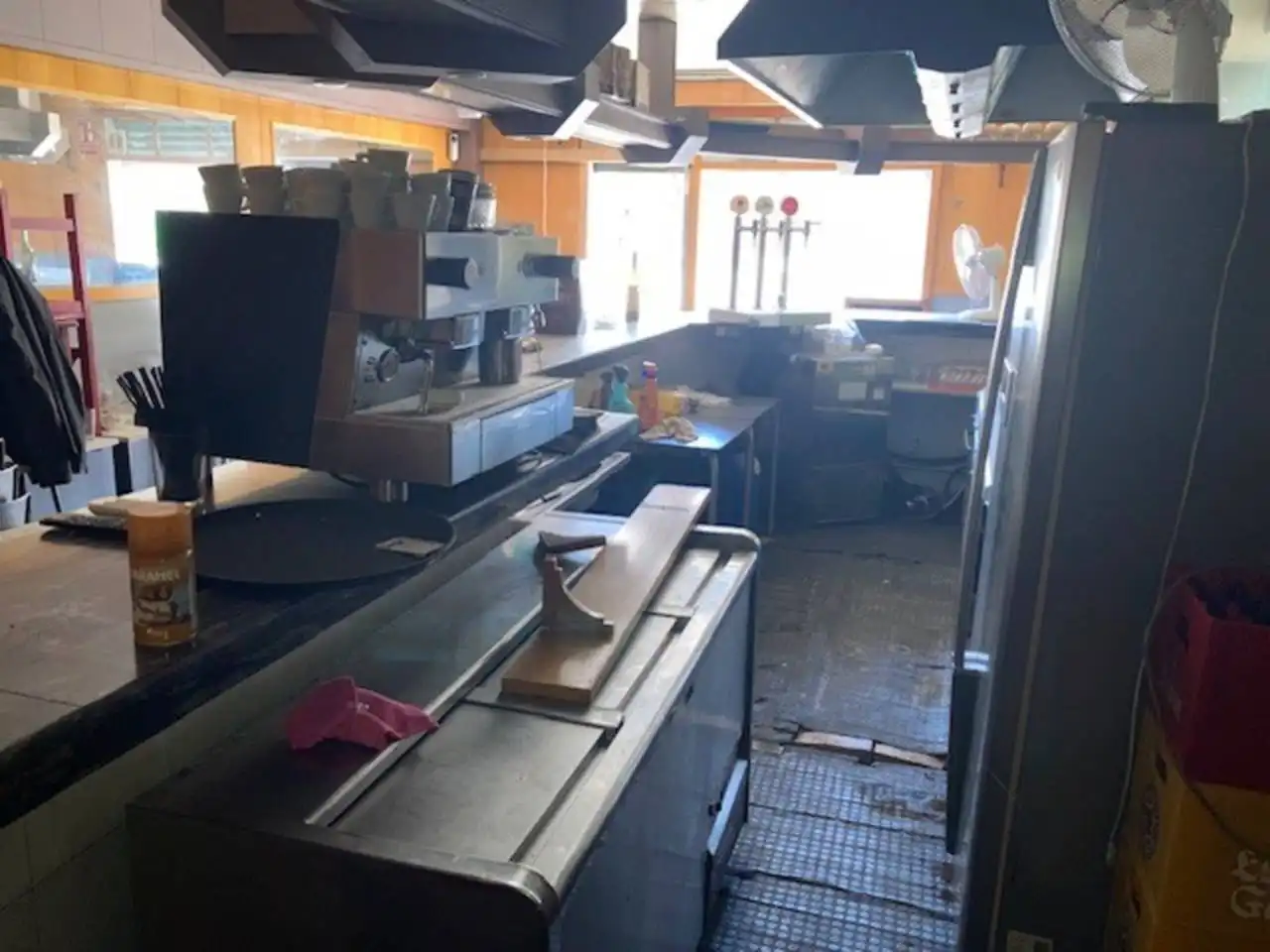 Cocina de Local en venta en Cornellà de Llobregat