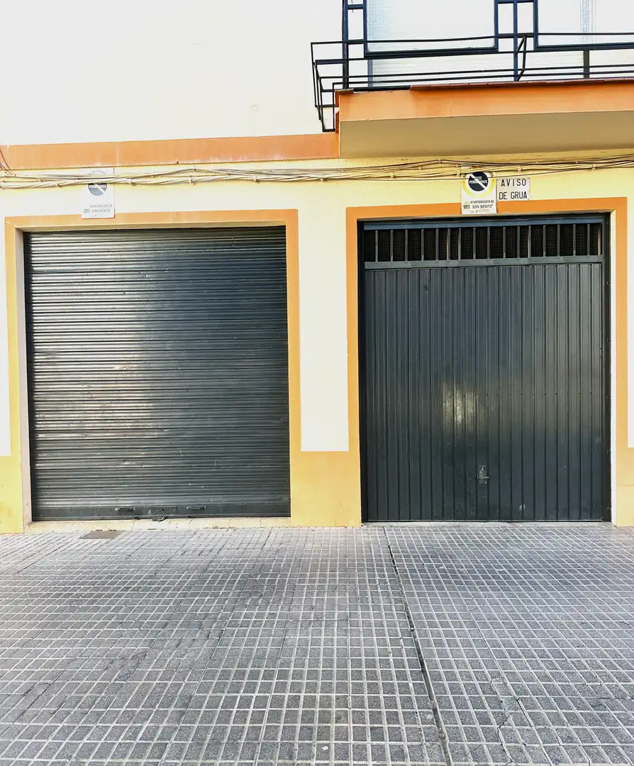 Aparcament en venda a Calle Castuera 47