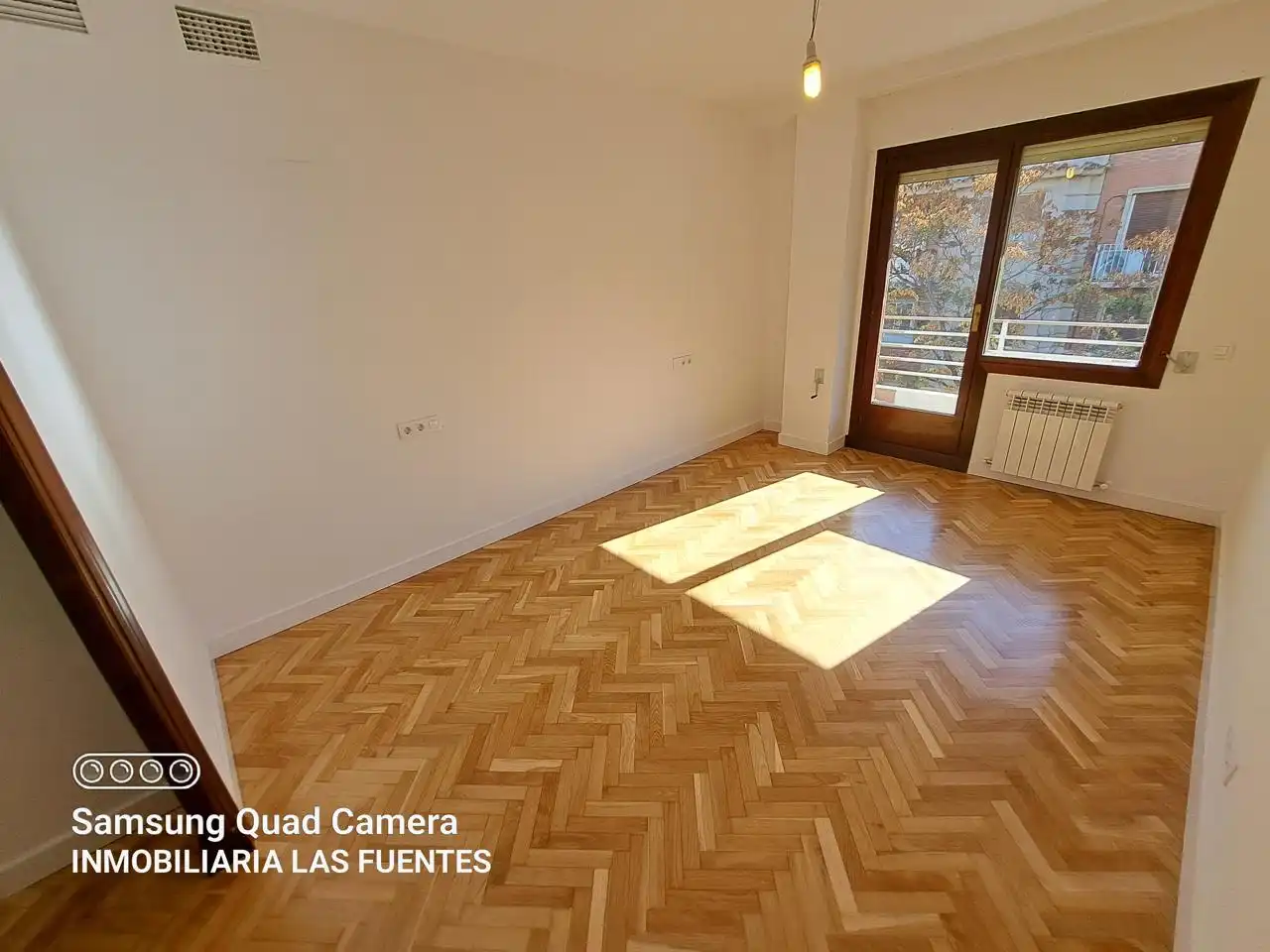 Sala de estar de Piso de alquiler en Zaragoza con Aire acondicionado, Calefacción y Terraza