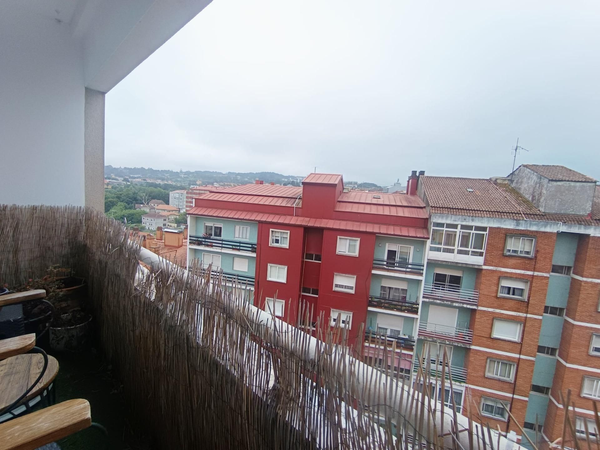 Terrassa de Pis en venda en Pontevedra Capital  amb Calefacció i Balcó