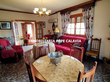 Casa con piscina in vendita a Begíjar