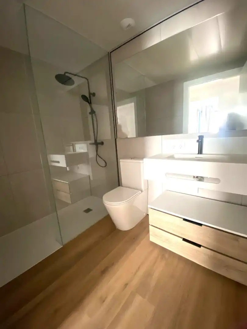 Badezimmer von Maisonette zum Verkauf in Sant Boi de Llobregat mit Klimaanlage, Heizung und Terrasse