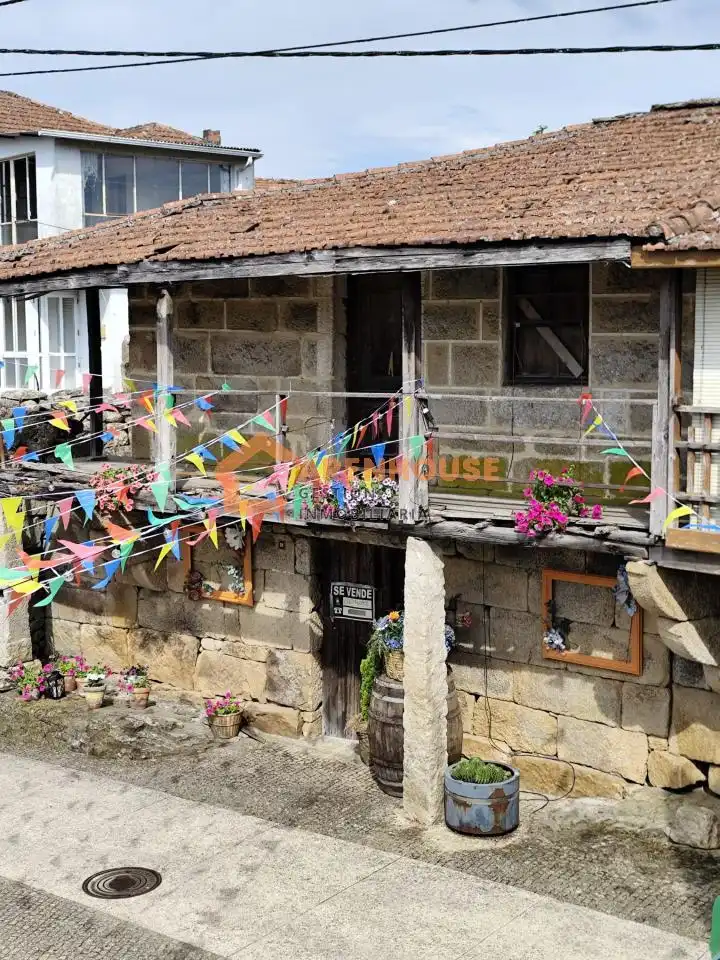 Casa con terrazza in vendita a Cartelle