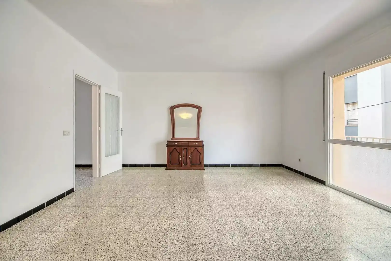Sala d'estar de Pis en venda en Roses amb Terrassa