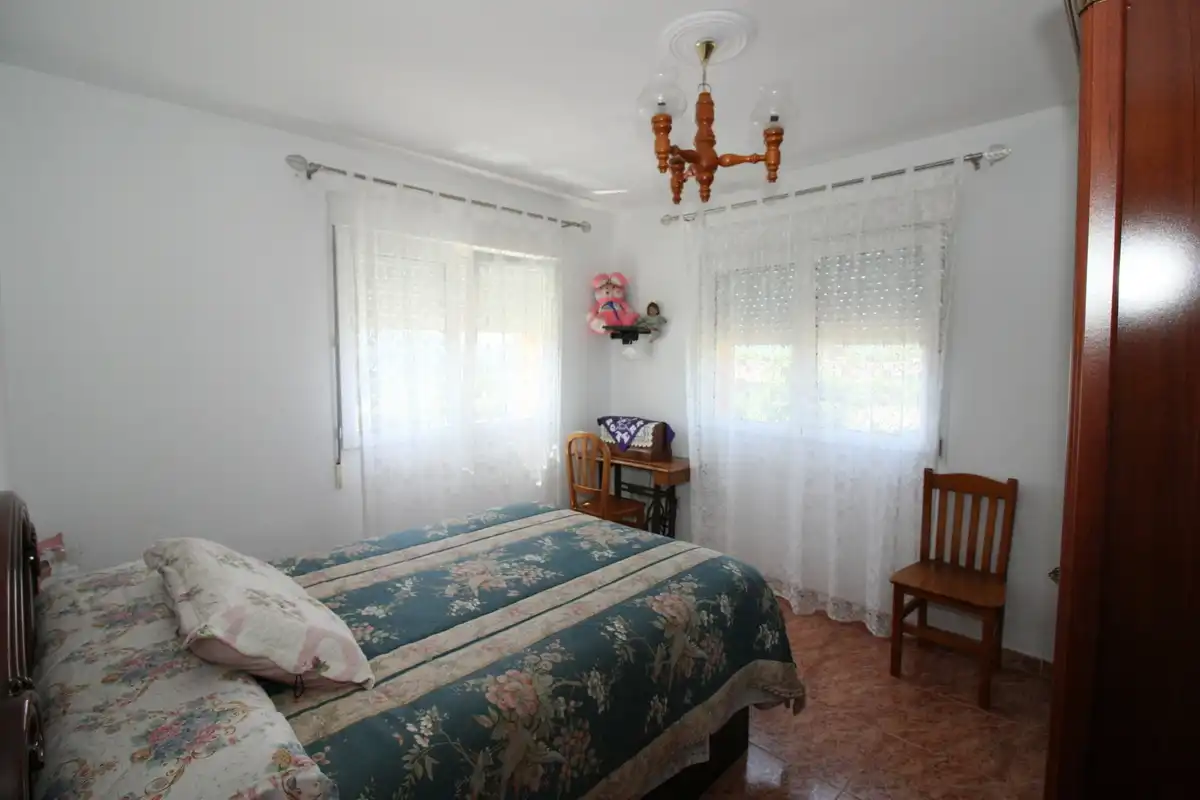 Habitación de Casa o chalet en venta en Mombeltrán con Calefacción, Jardín privado y Terraza