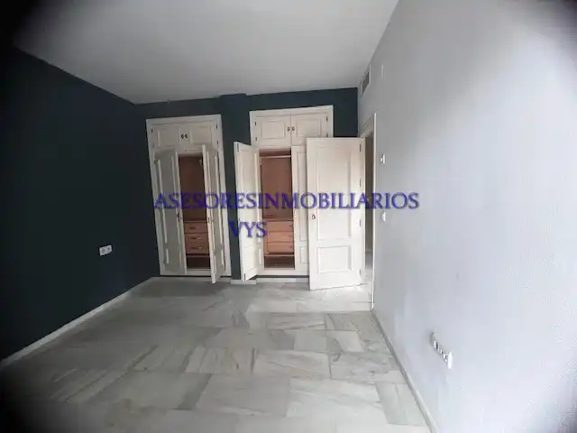 Dormitori de Casa o xalet en venda en Bollullos de la Mitación amb Jardí privat, Terrassa i Piscina