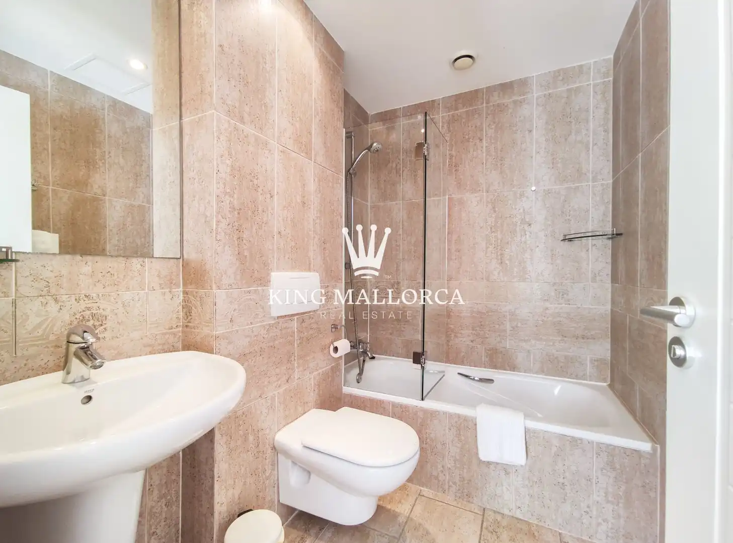 Baño de Apartamento de alquiler en Calvià con Aire acondicionado, Calefacción y Terraza