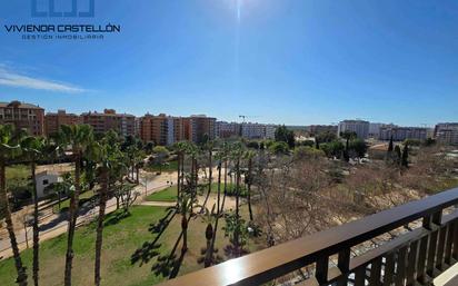 Dormitori de Dúplex en venda en Castellón de la Plana / Castelló de la Plana amb Aire condicionat, Terrassa i Balcó