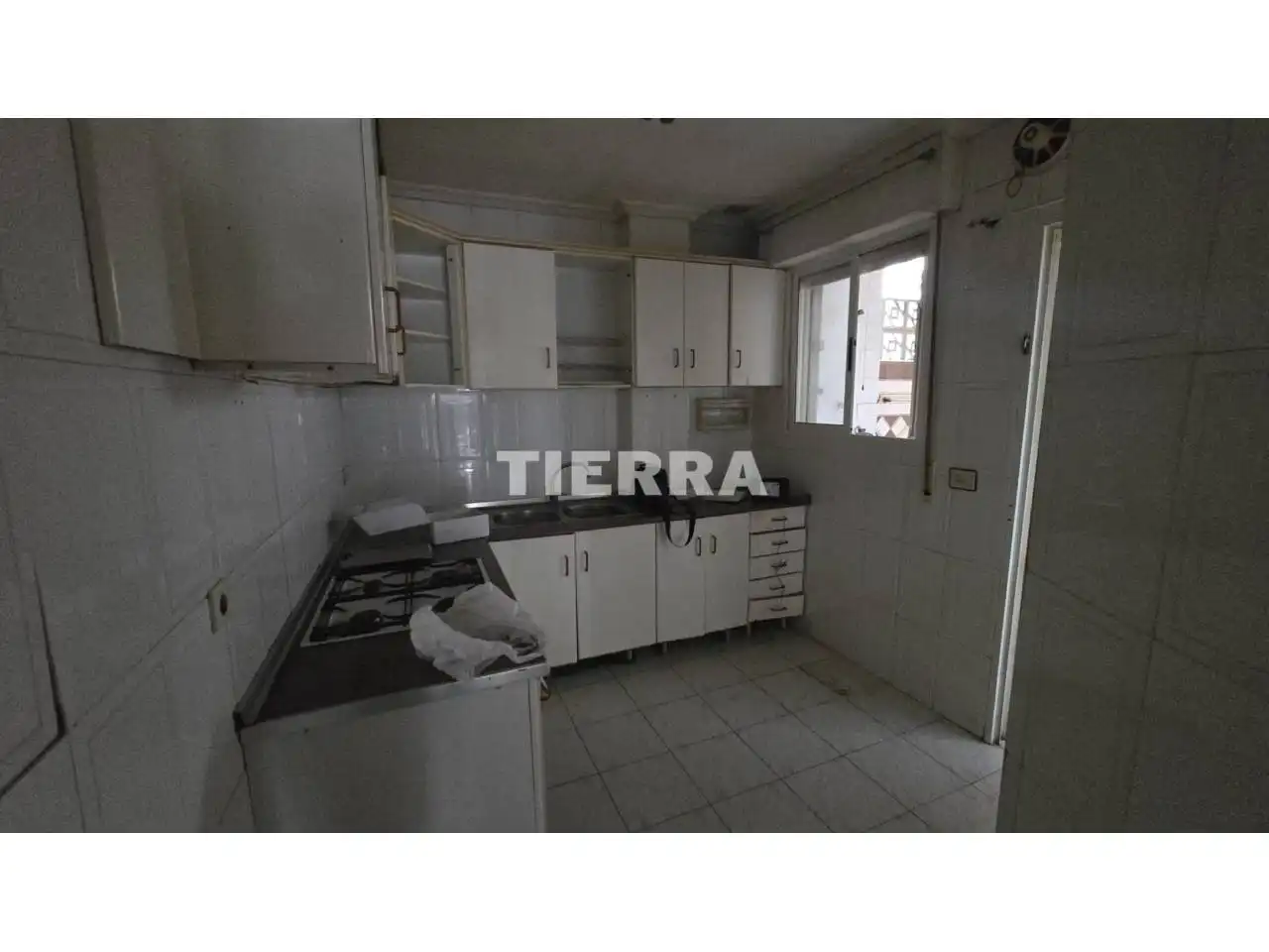 Habitación de Piso en venta en Murcia con Trastero y Balcón