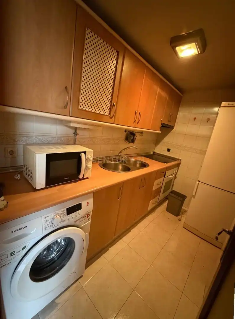 Küche von Wohnung zum Verkauf in Cáceres mit Privatgarten, Schwimmbad und Waschmaschine